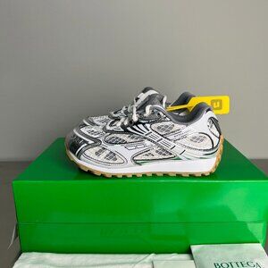 Women's size 38 Bottega Veneta sneakers